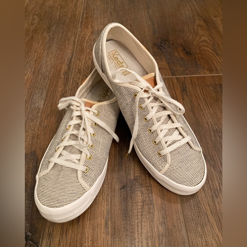Keds Jump Kick Women’s SZ 9 Sneakers